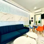 The Sky Yard Eclectic Apartamento