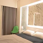 The Sky Yard Eclectic Appartement Rhodes City