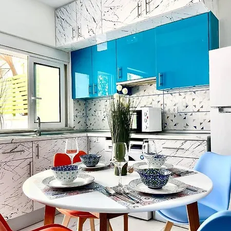 The Sky Yard Eclectic Apartman