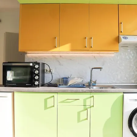 The Sky Yard Eclectic * Rhodes City