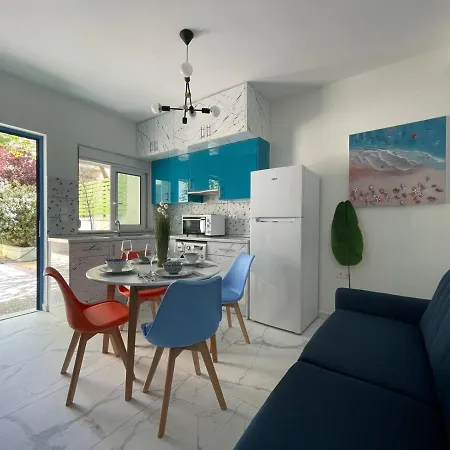 The Sky Yard Eclectic Appartement Rhodes City