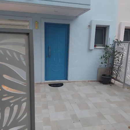 The Sky Yard Eclectic Apartment *