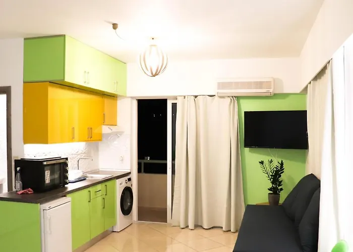 The Sky Yard Eclectic Apartman