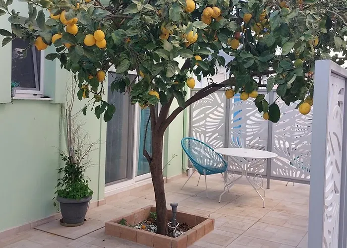 The Sky Yard Eclectic Daire