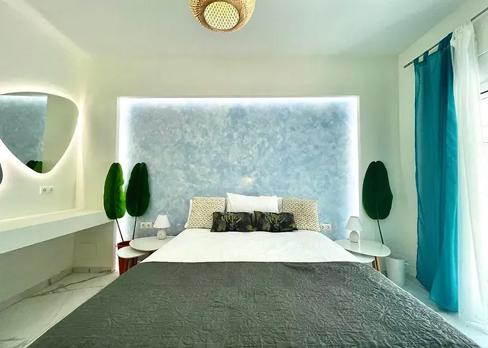 The Sky Yard Eclectic Apartment *