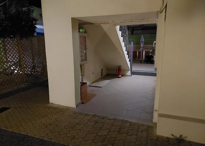 The Sky Yard Eclectic Apartment Rhodes City